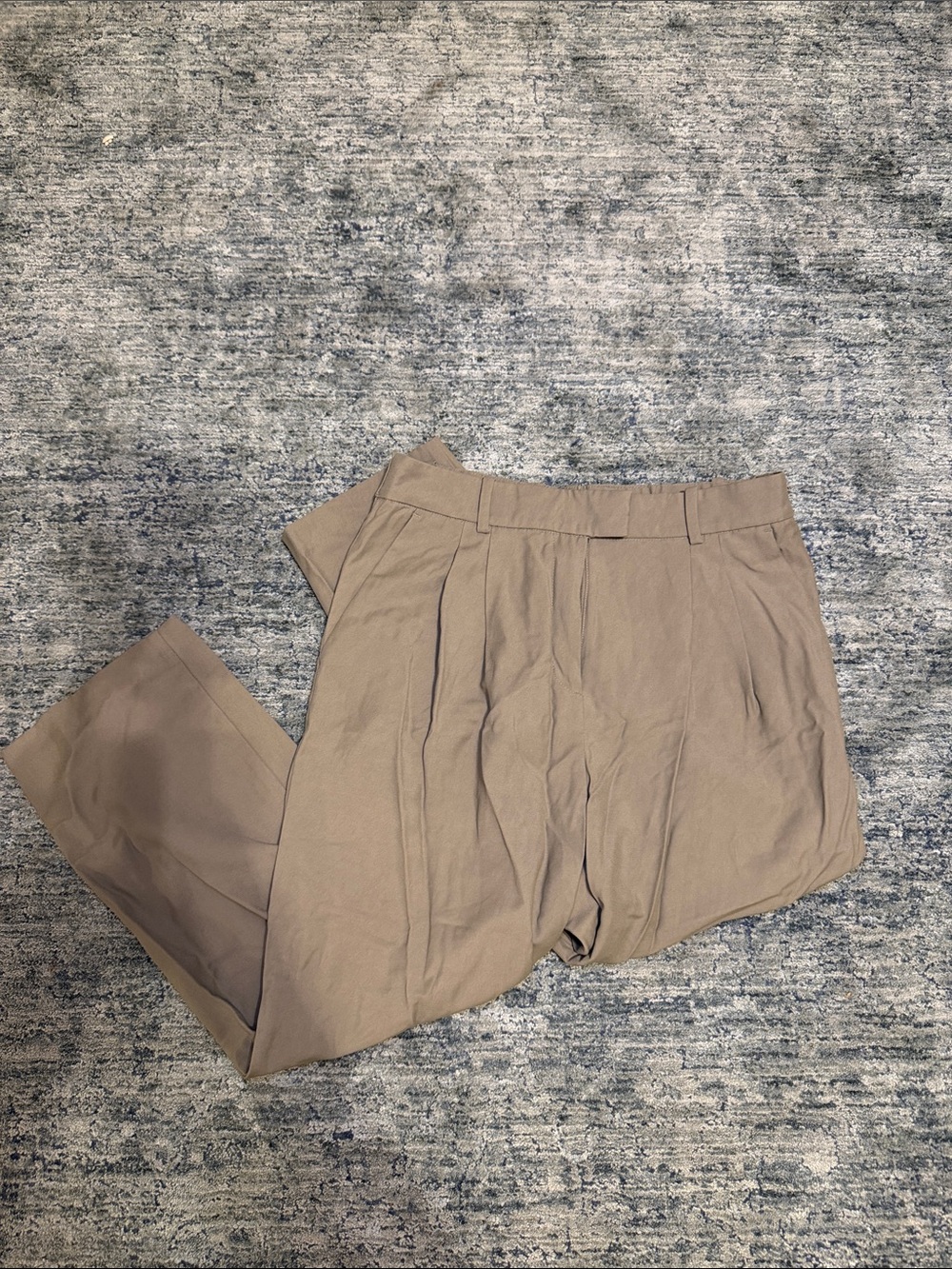H&M Women's Pleated Trousers - Beige